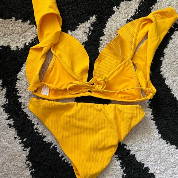Eberjey Alta Mare Ruffle Bikini Set XS Yellow Gold - Picture 3 of 5